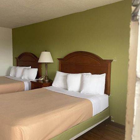 Relax Inn & Suites Mattoon Exterior foto