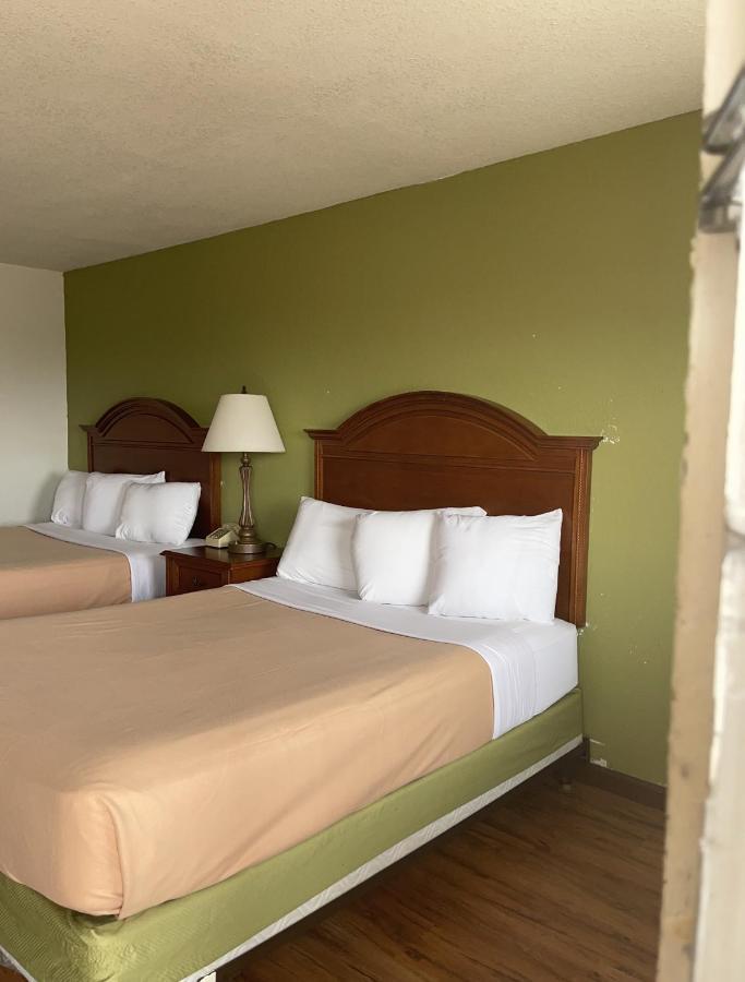 Relax Inn & Suites Mattoon Exterior foto