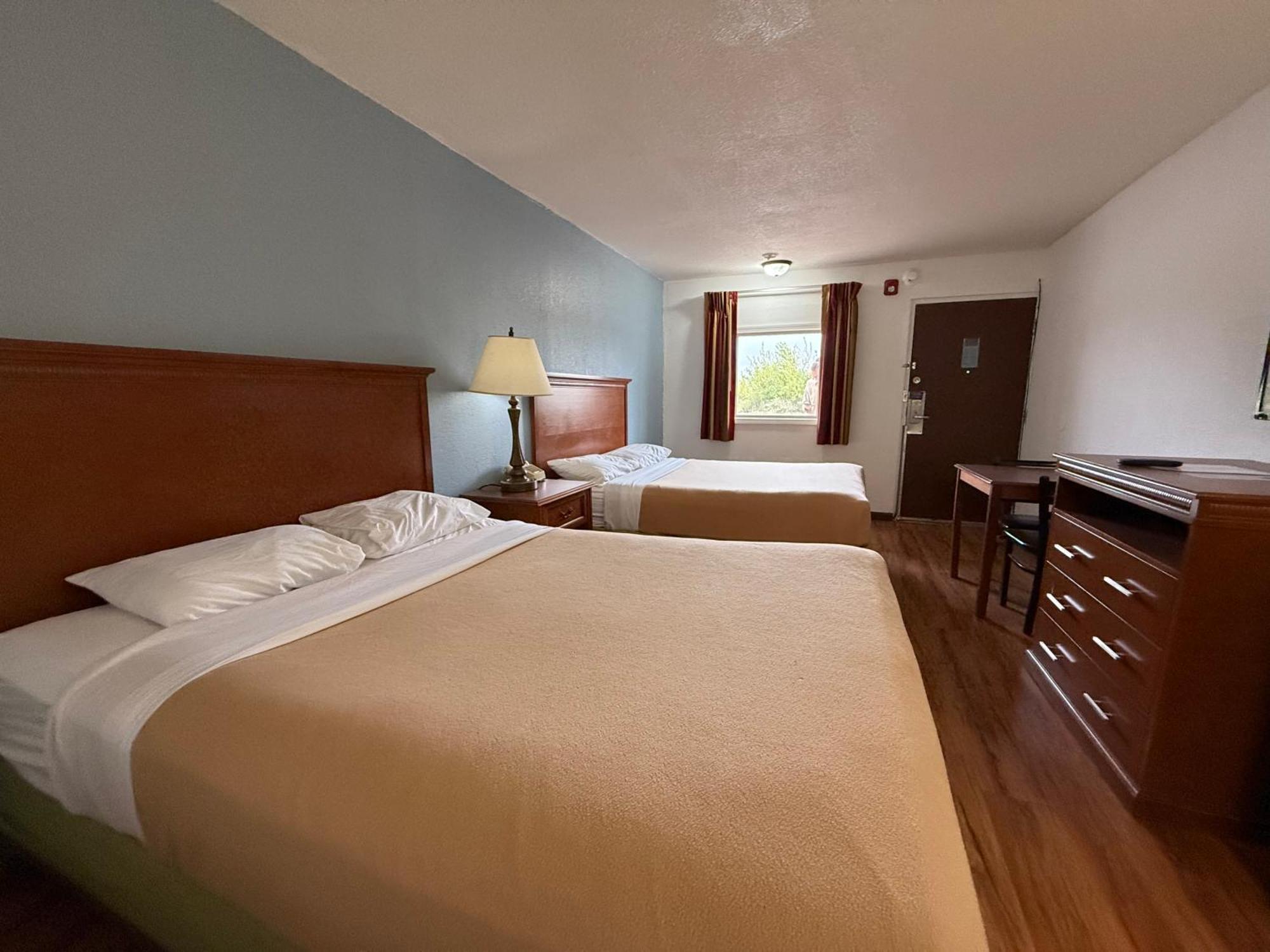 Relax Inn & Suites Mattoon Exterior foto