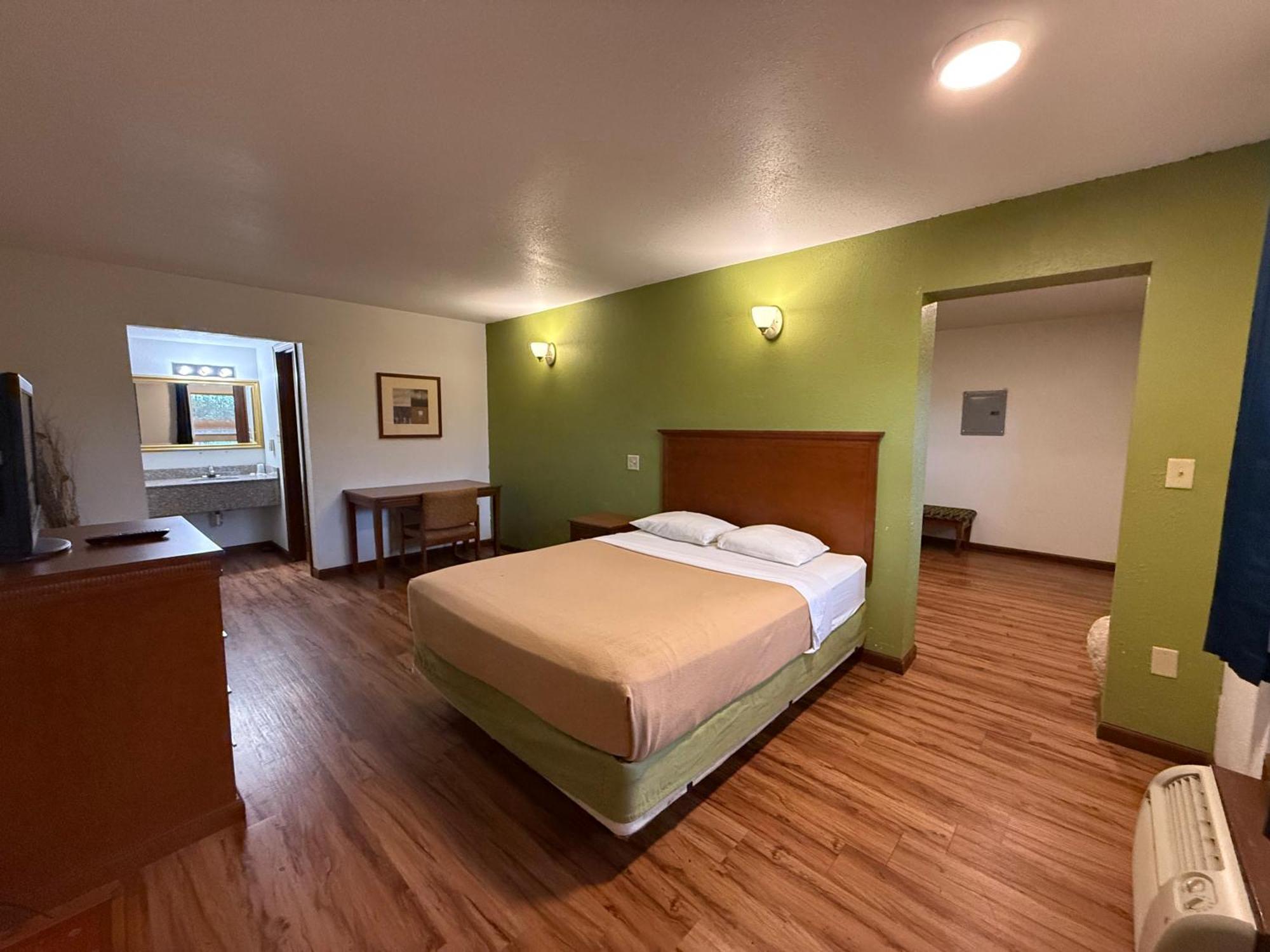Relax Inn & Suites Mattoon Exterior foto